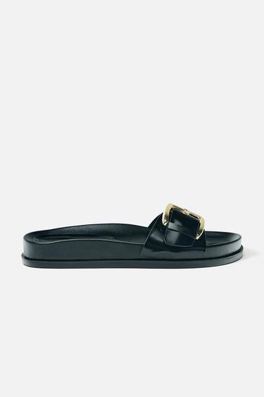 BUCKLED FLAT SANDALS - Black by Zara