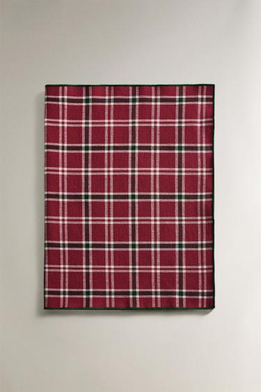 CHRISTMAS CHECK TABLE RUNNER - Red by Zara - Image 4