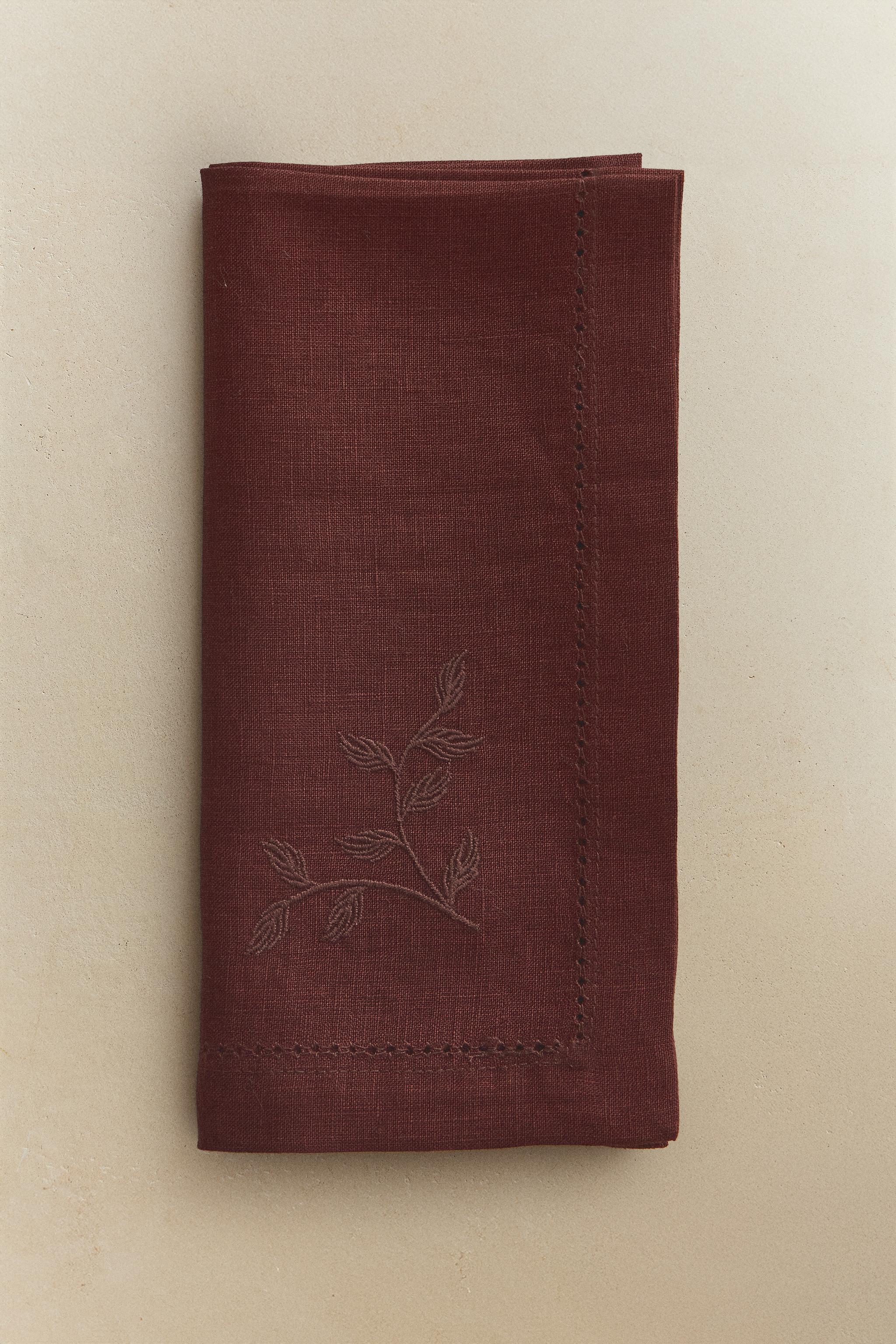 LINEN NAPKIN WITH FLORAL EMBROIDERY (SET OF 2)