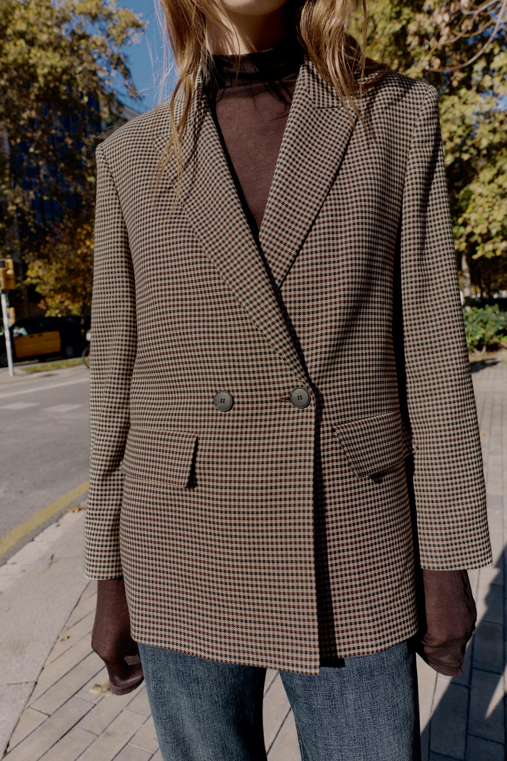 OVERSIZED DOUBLE-BREASTED BLAZER