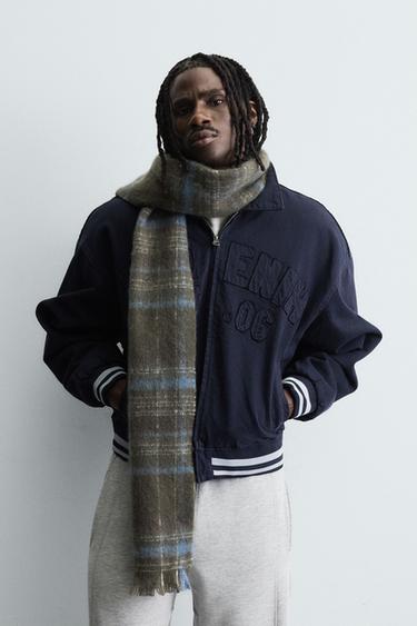 BUFANDA CEPILLADA CUADROS - Verde de Zara - Imagen 0