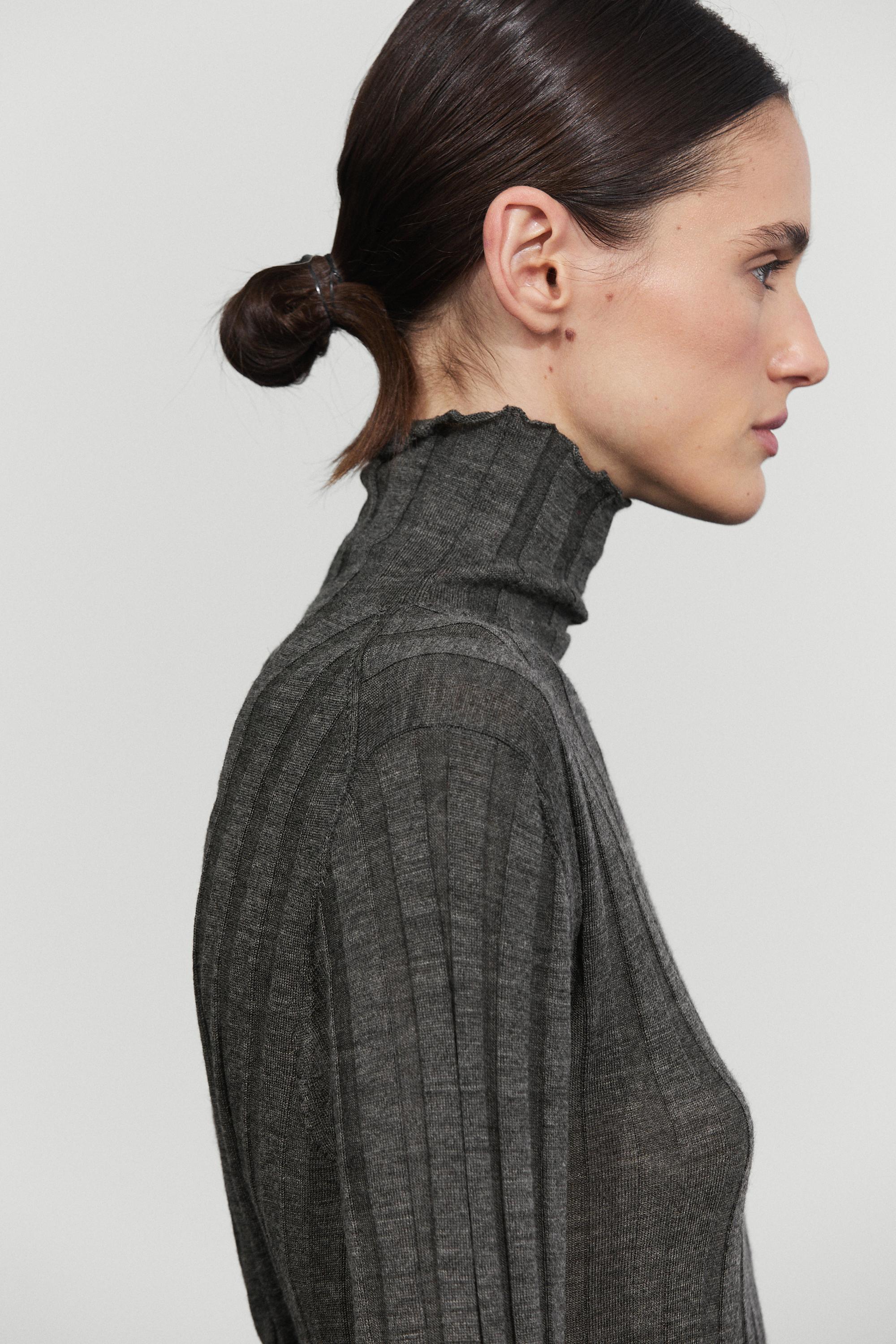 Ribbed mock turtleneck knit sweater