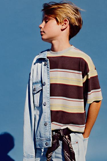 CAMISETA RAYAS - Marrón de Zara