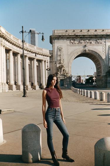 TOP PUNTO MANGA SISA - Berenjena de Zara