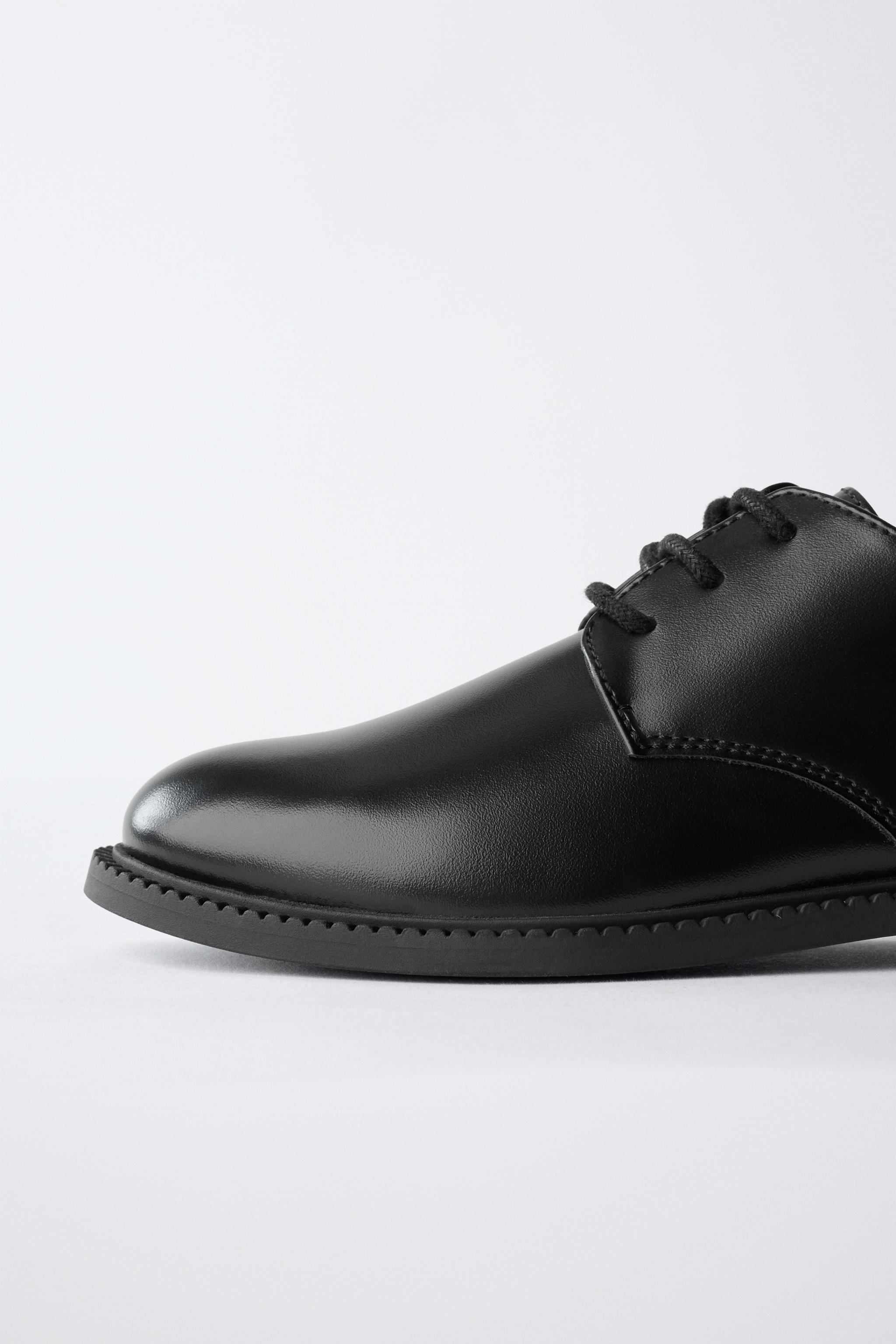 CLASSIC DERBY SHOES