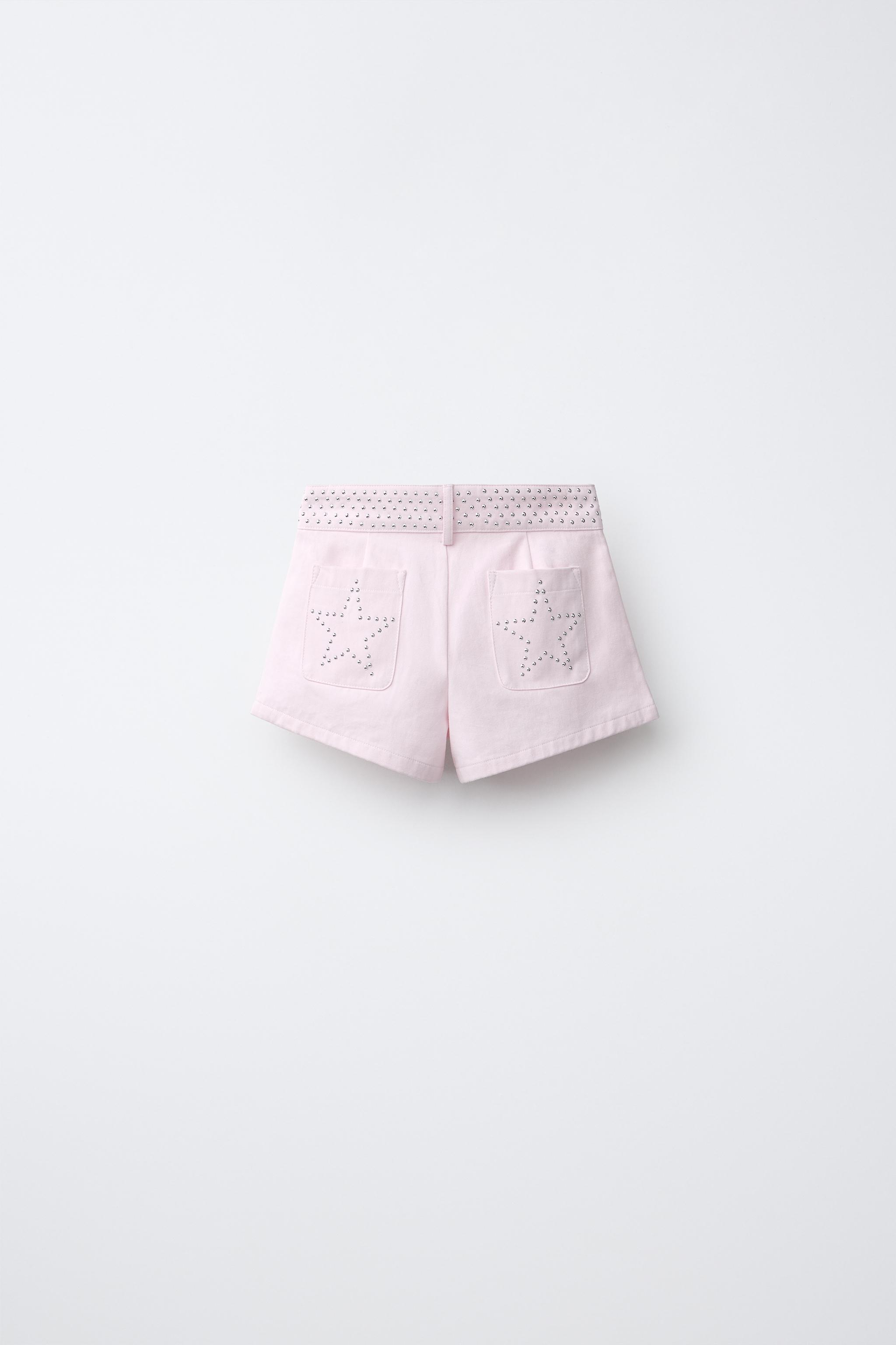 SHORT À DÉTAIL CLOUS ET ÉTOILES