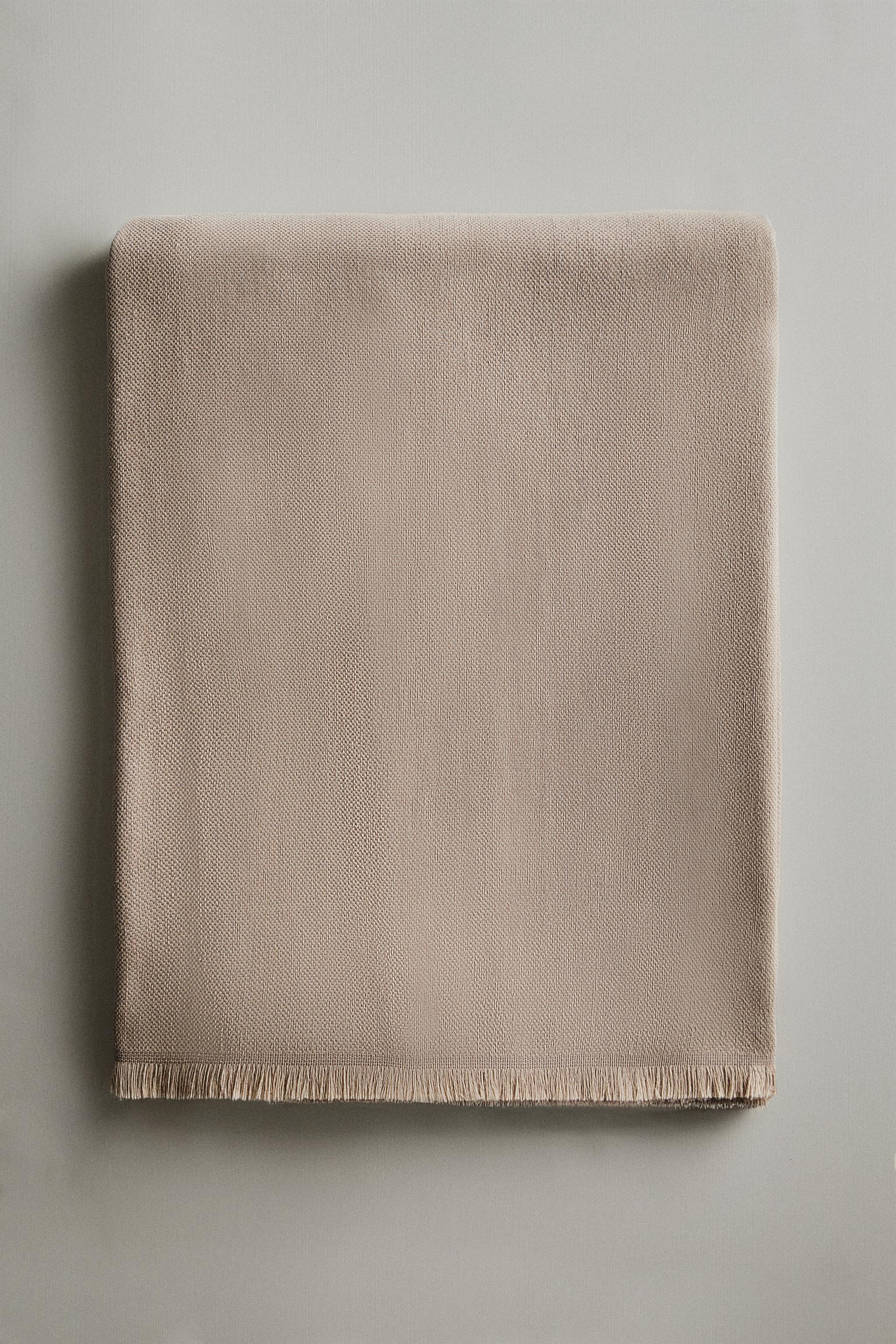 COUVERTURE MULTI-USAGE UNIE