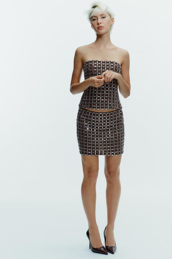 SHINY STRAPLESS MESH TOP