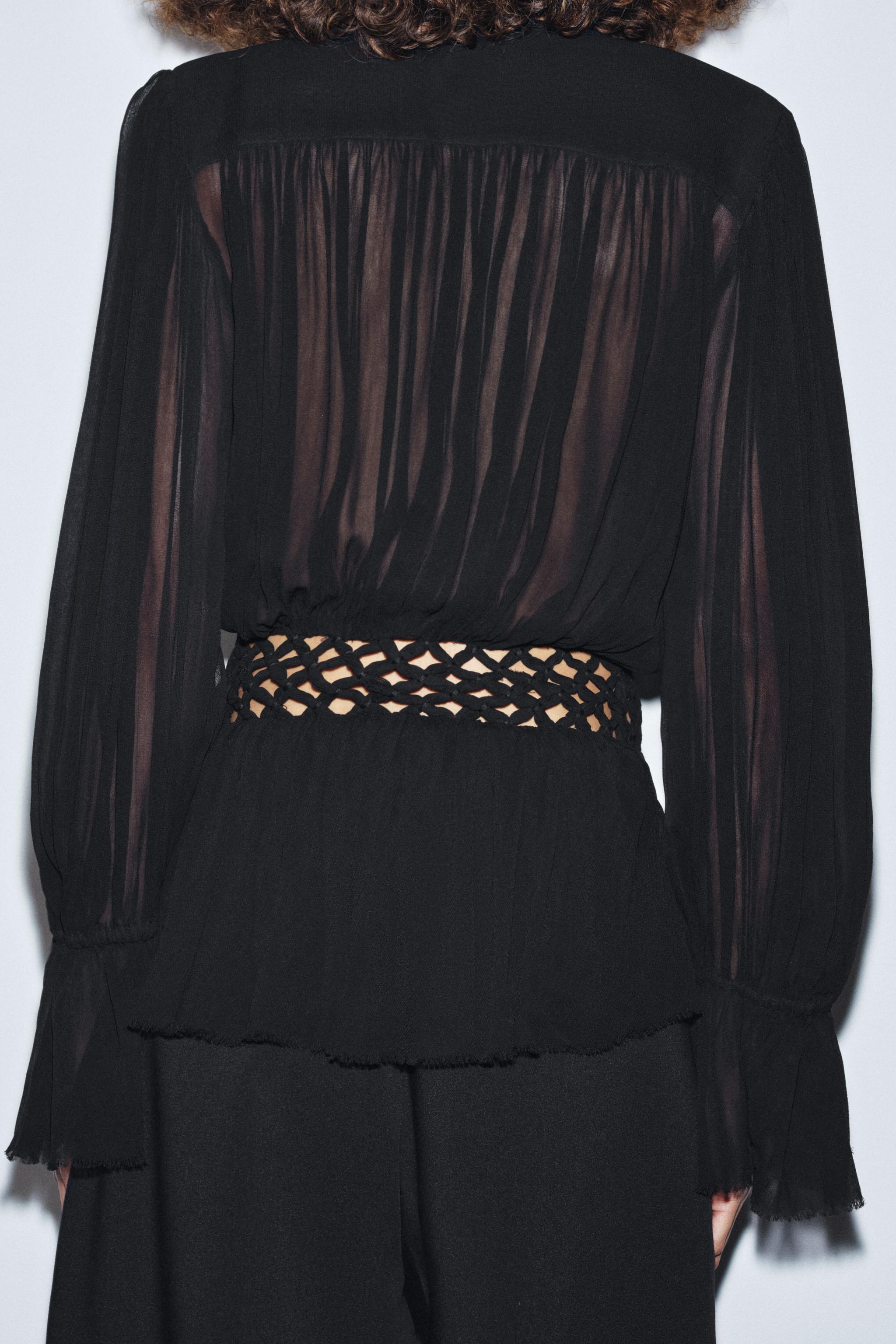 ZW COLLECTION MACRAMÉ V-NECK BLOUSE