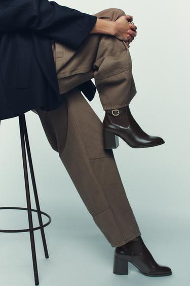 BOTÍN TACÓN CAÑA TEJIDO - Marrón de Zara