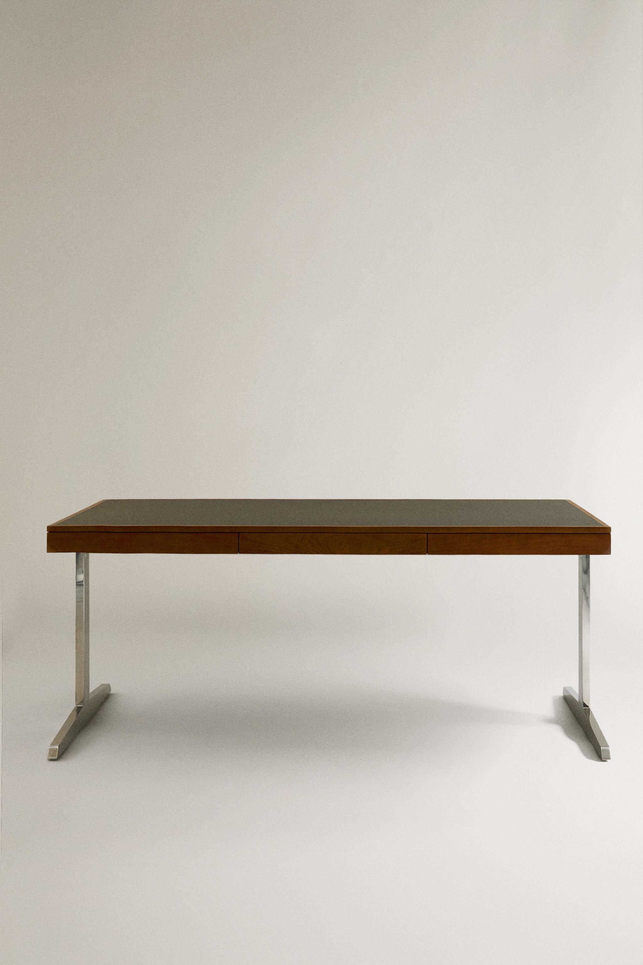 WOODEN DESK WITH METAL LEGS