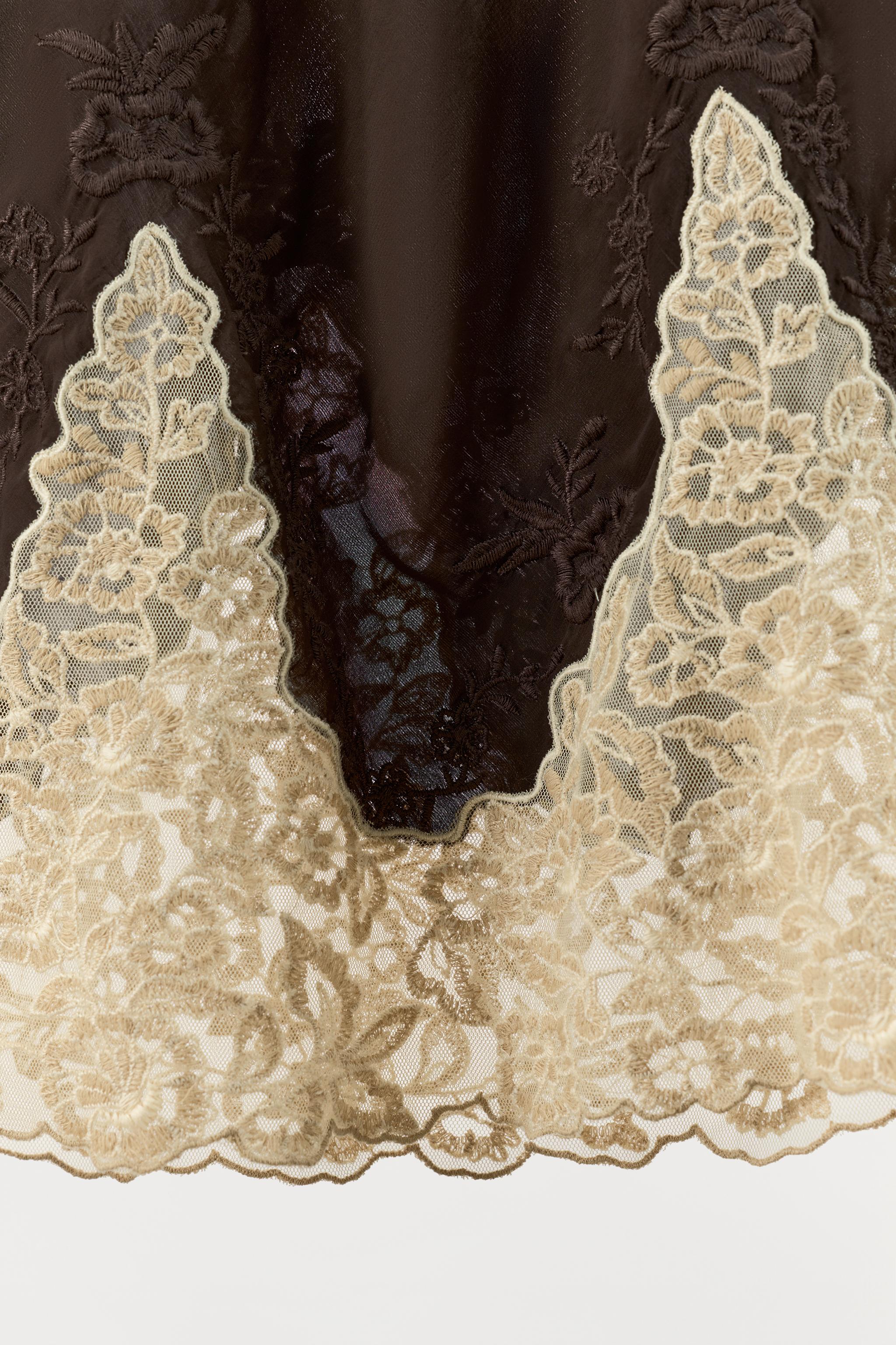 JUPE MI-LONGUE 100% VISCOSE BRODERIES DENTELLE