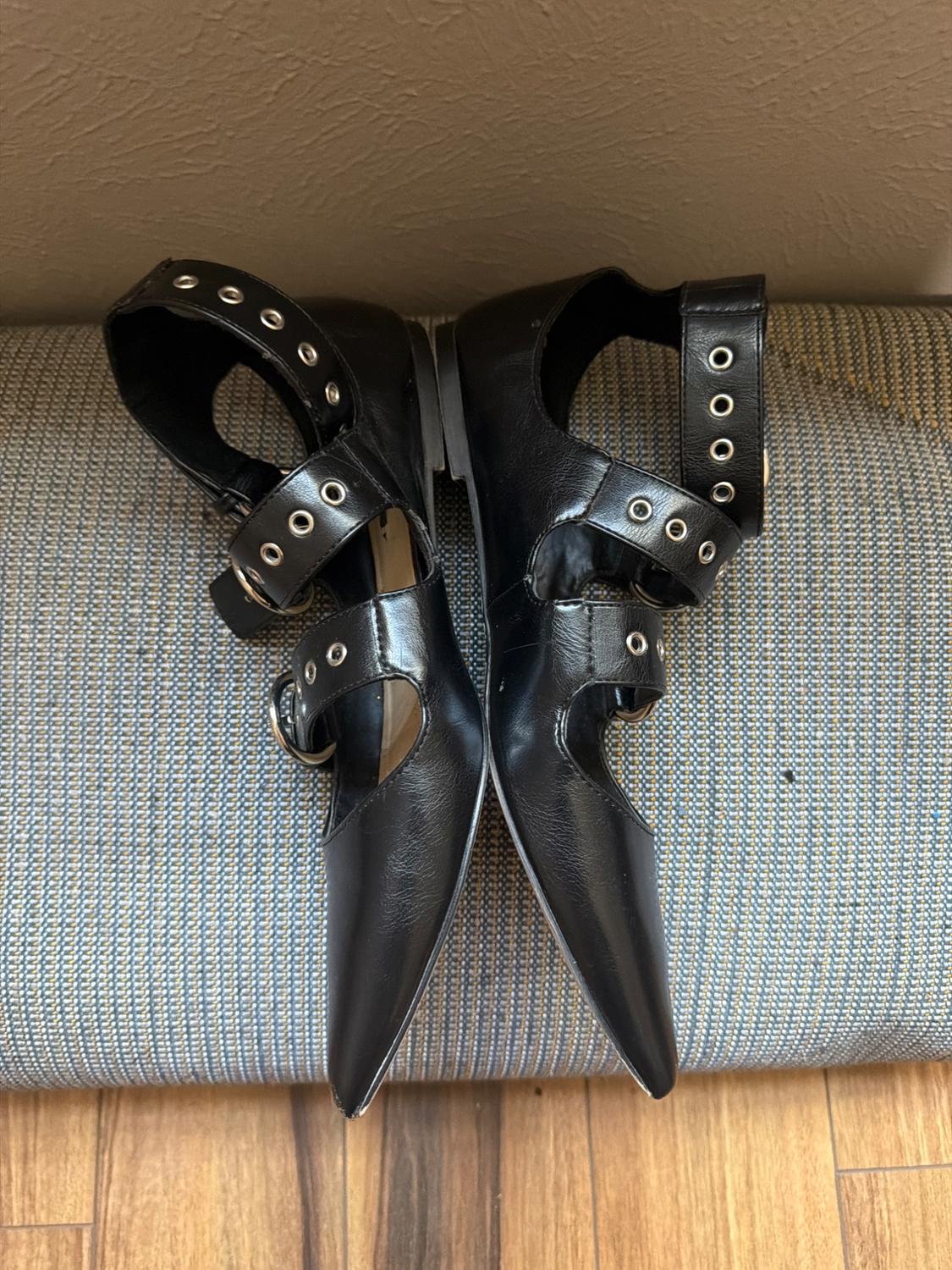 FLAT POINTED TOE FLATS WITH BUCKLES - Image 8