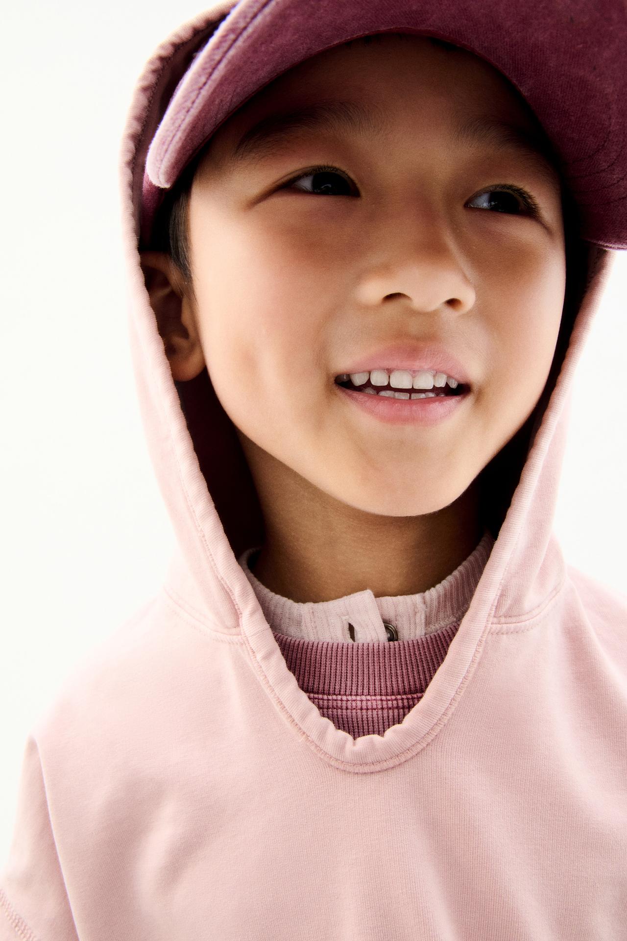HOODIE WITH POCKET — Pink
