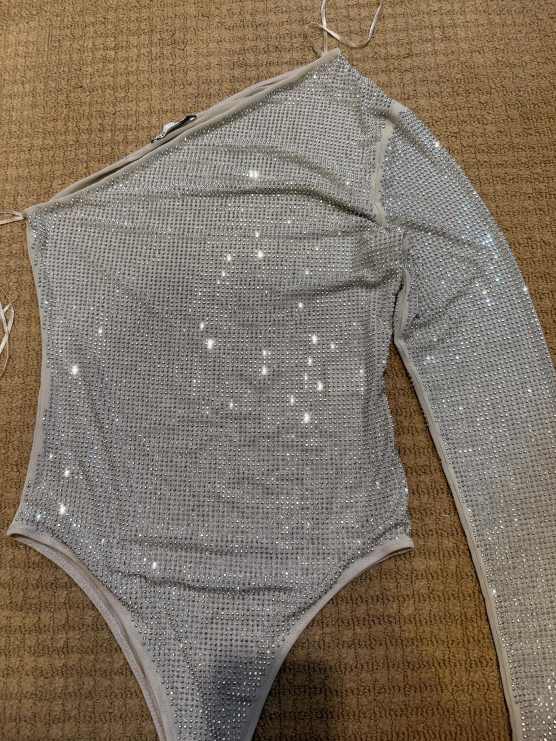 RHINESTONE TULLE ASYMMETRIC BODYSUIT - Image 3