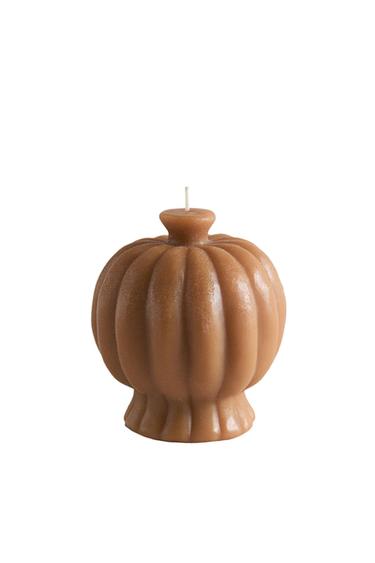(555 G) PUMPKIN SPICE SCENTED CANDLE - Pumpkin by Zara