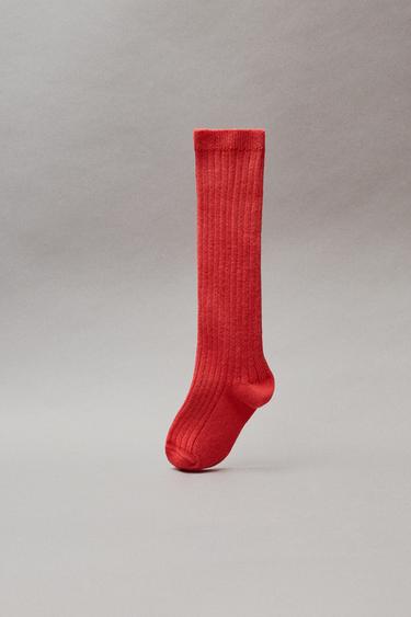 LONG RIBBED SOCKS - Red by Zara