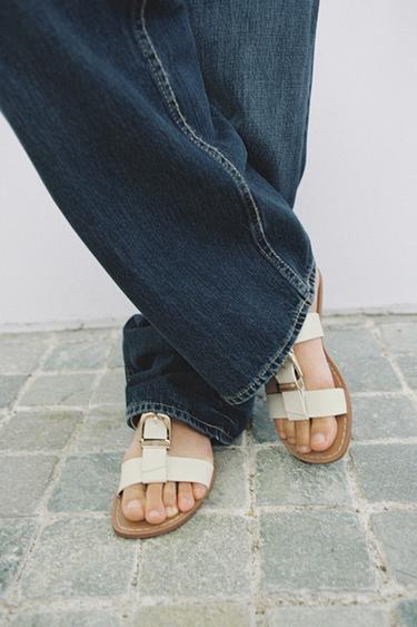 더블 스트랩 버클 플랫 샌들 - Zara 화이트
