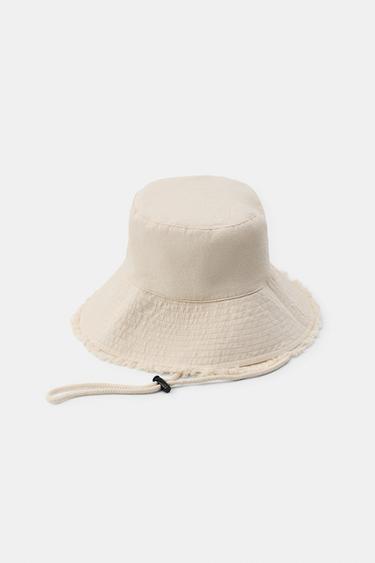 100% COTTON BUCKET HAT - Ecru by Zara