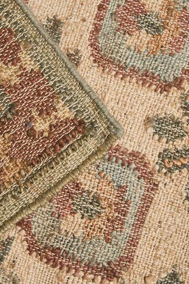 フローラルプリント ジュート ラグピンクZaraのフローラルプリント ジュート ラグ - ピンク 