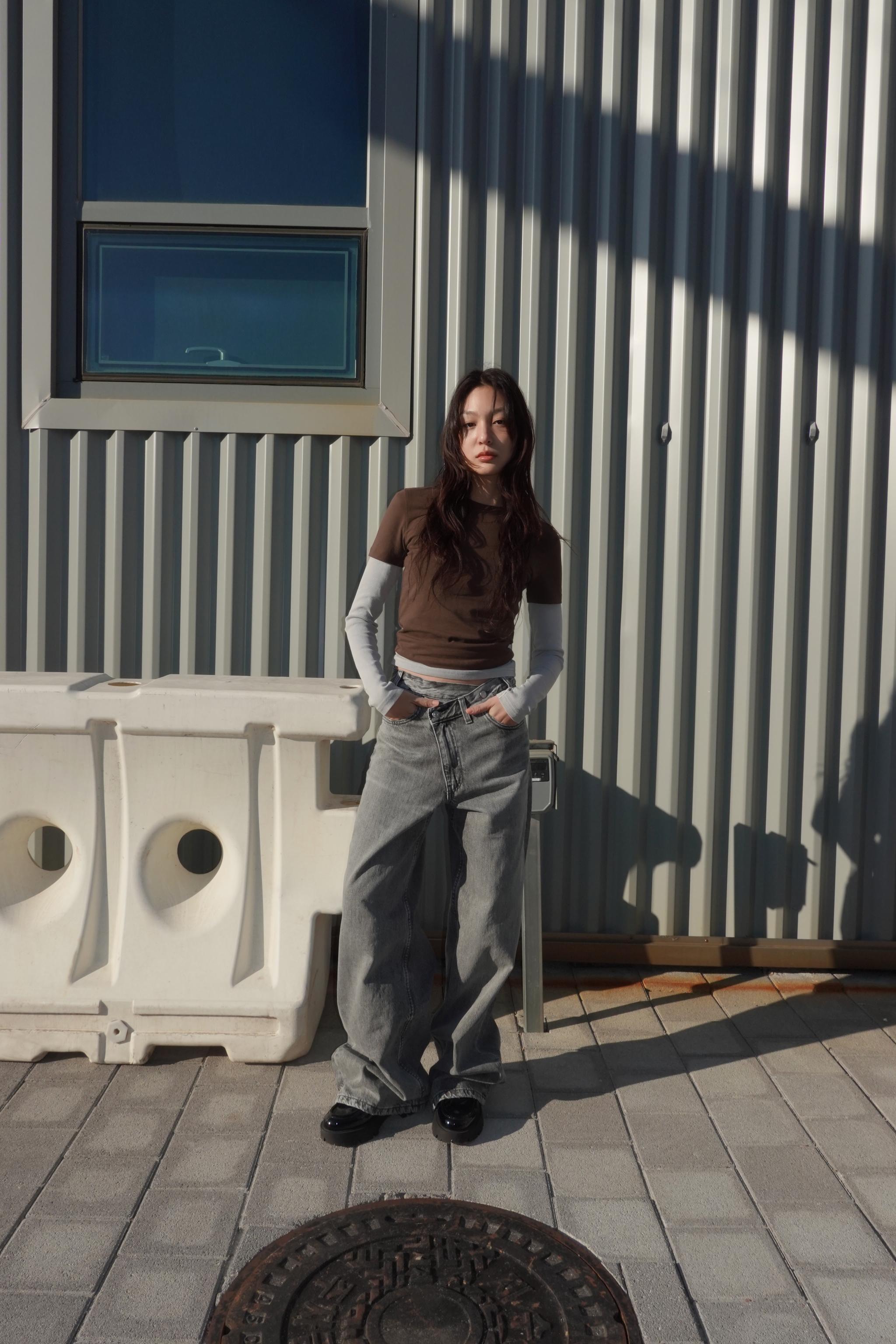 TRF バギークロスウエストミッドライズジーンズ - グレー | ZARA
