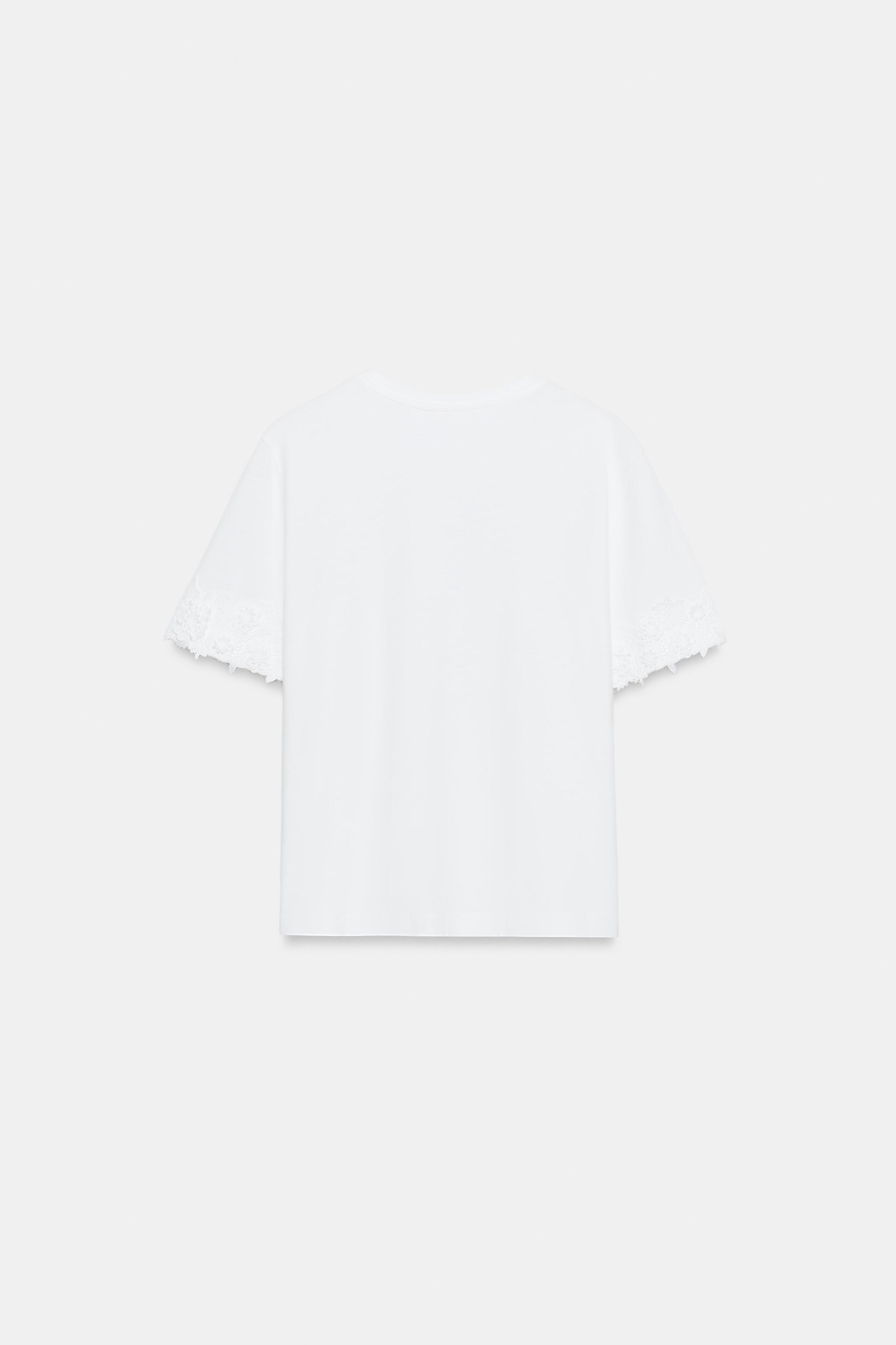 FLORAL EMBROIDERED T-SHIRT