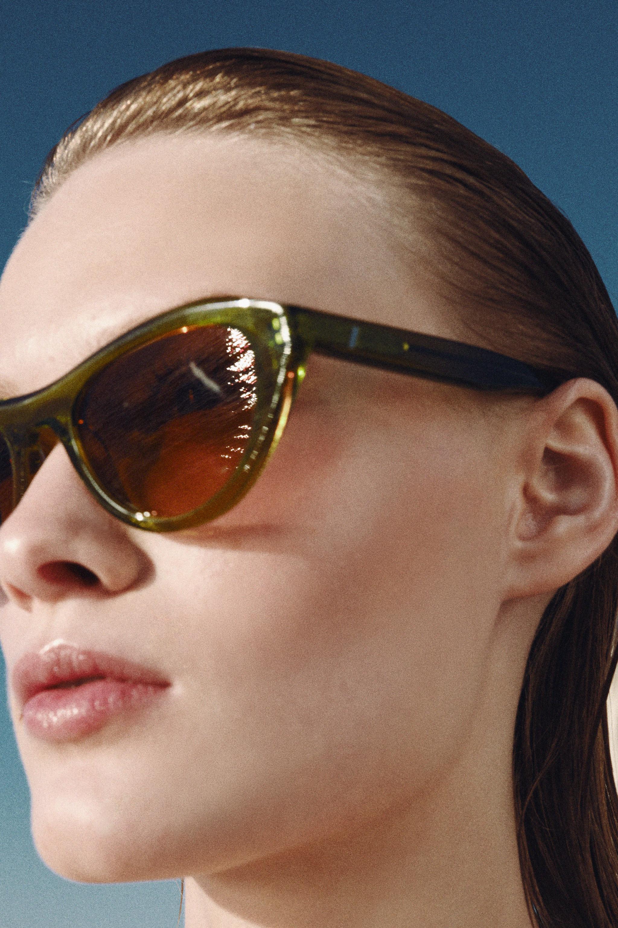 CAT EYE SUNGLASSES