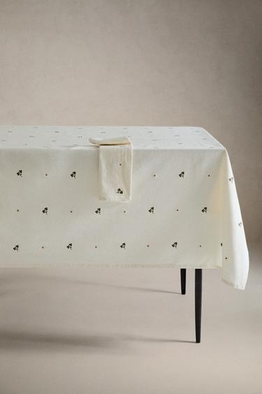 Zara CLOVER AND DAISY EMBROIDERED TABLECLOTH - Ecru - Image 0