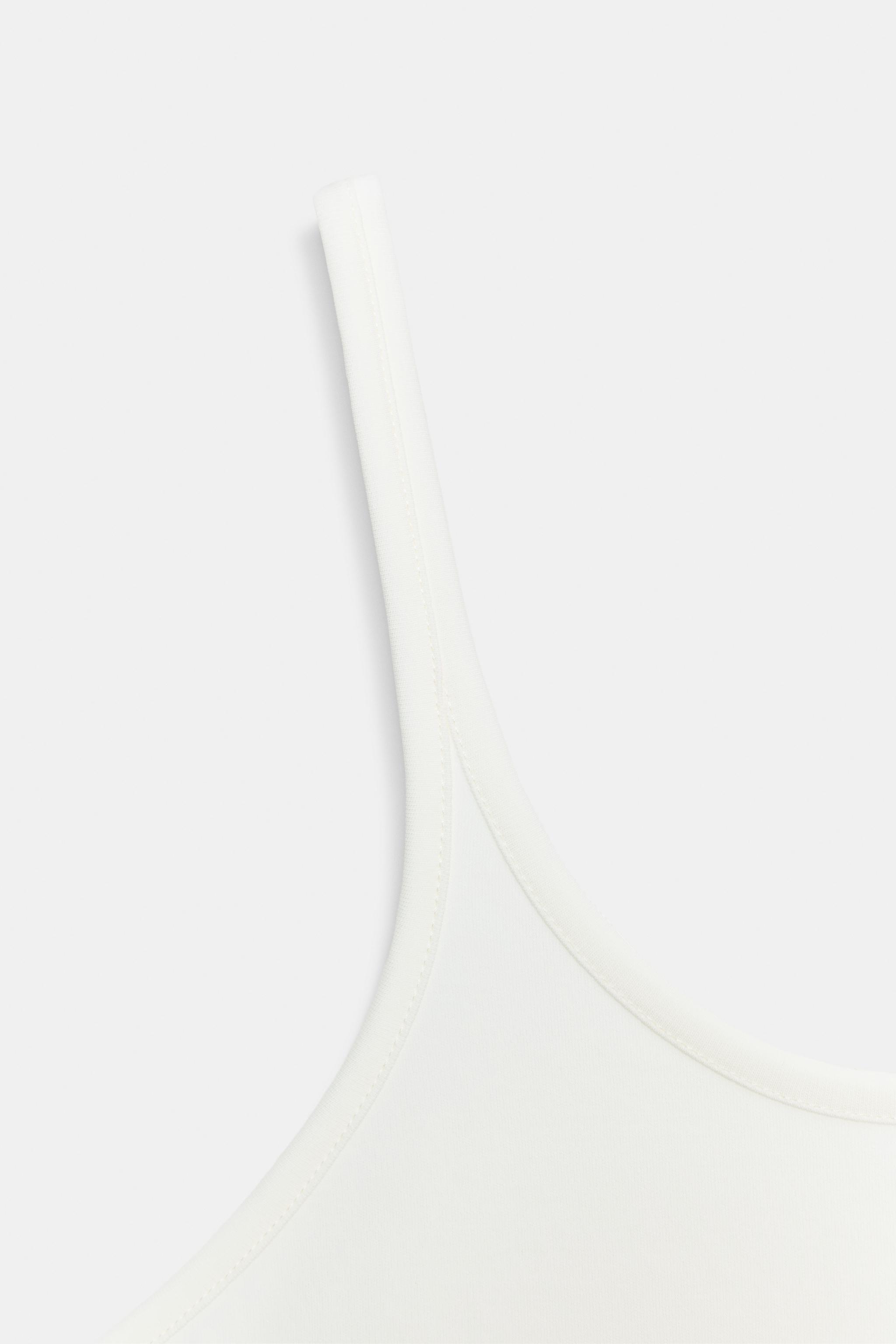 INTERLOCK STRAP TOP