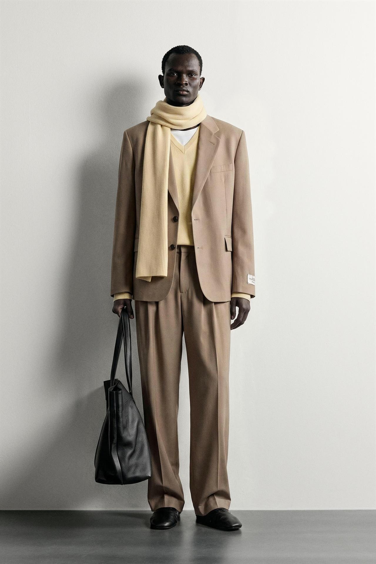 CONTRAST RELAXED FIT SUIT