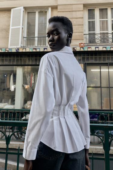 قميص بوبلين بثنيات - أبيض الخاص بـ Zara