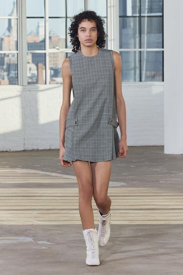 КОРОТКОЕ ПЛАТЬЕ В КЛЕТКУ — ZW COLLECTION — СЕРЫЙ / БЕЖЕВЫЙ от Zara — изображение 0