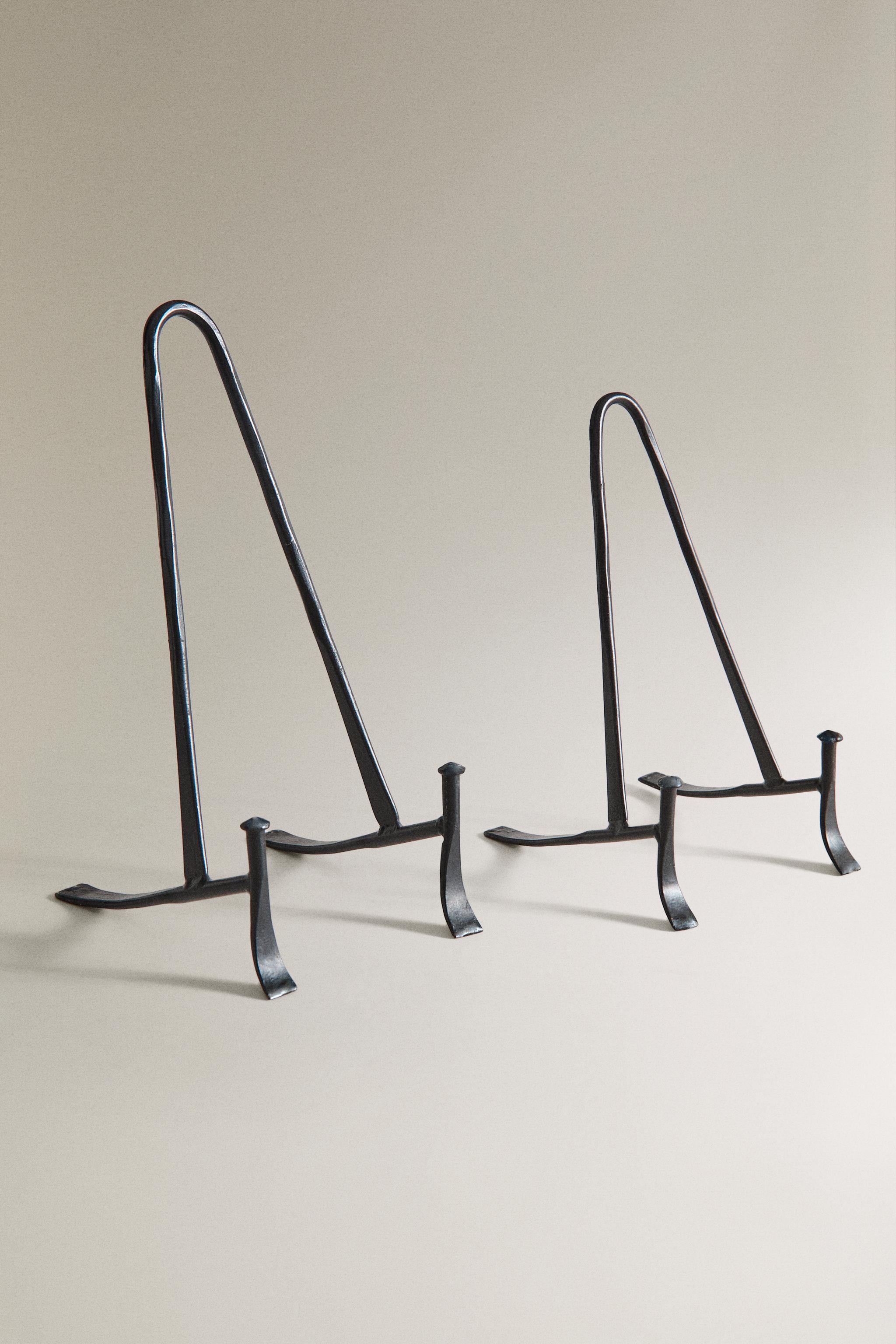 METAL STAND