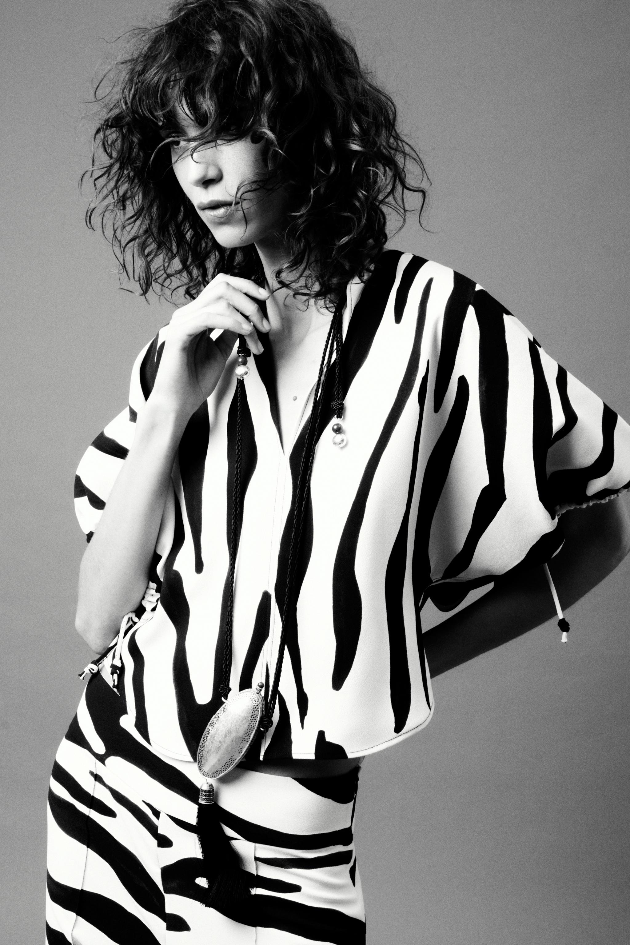 ZW COLLECTION ANIMAL PRINT TOP - Ecru / Black | ZARA United
