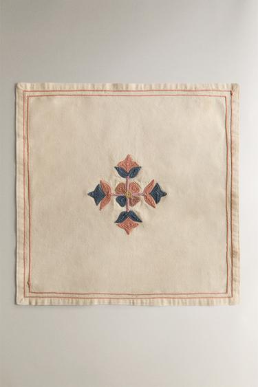 LOT SERVIETTES DE TABLE COTON BRODERIES (LOT DE 2) - Roses de Zara - Image 1