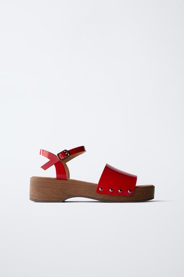 ZUECO ACHAROLADO - Rojo de Zara