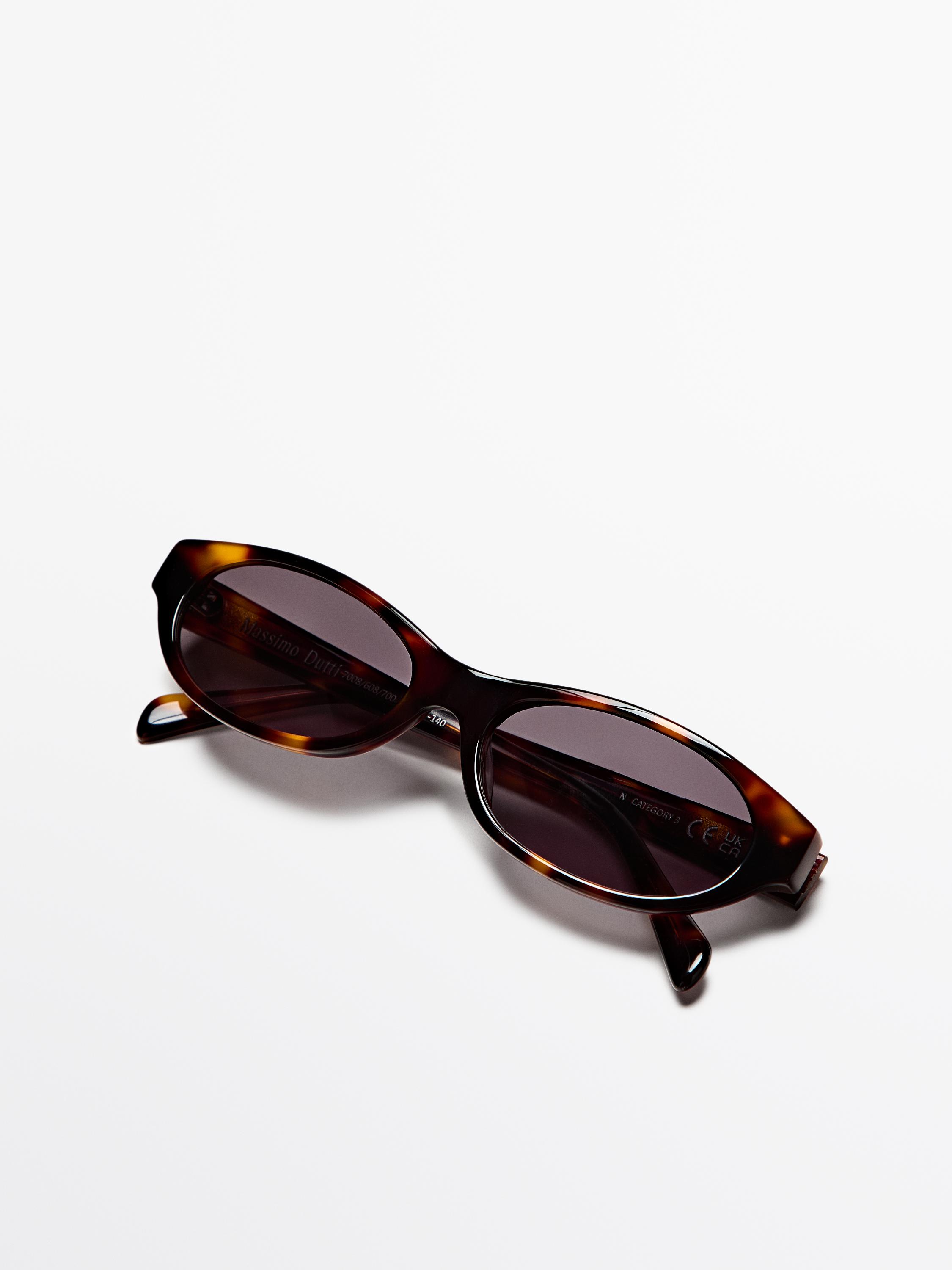 Lunettes de soleil étroites effet écaille
