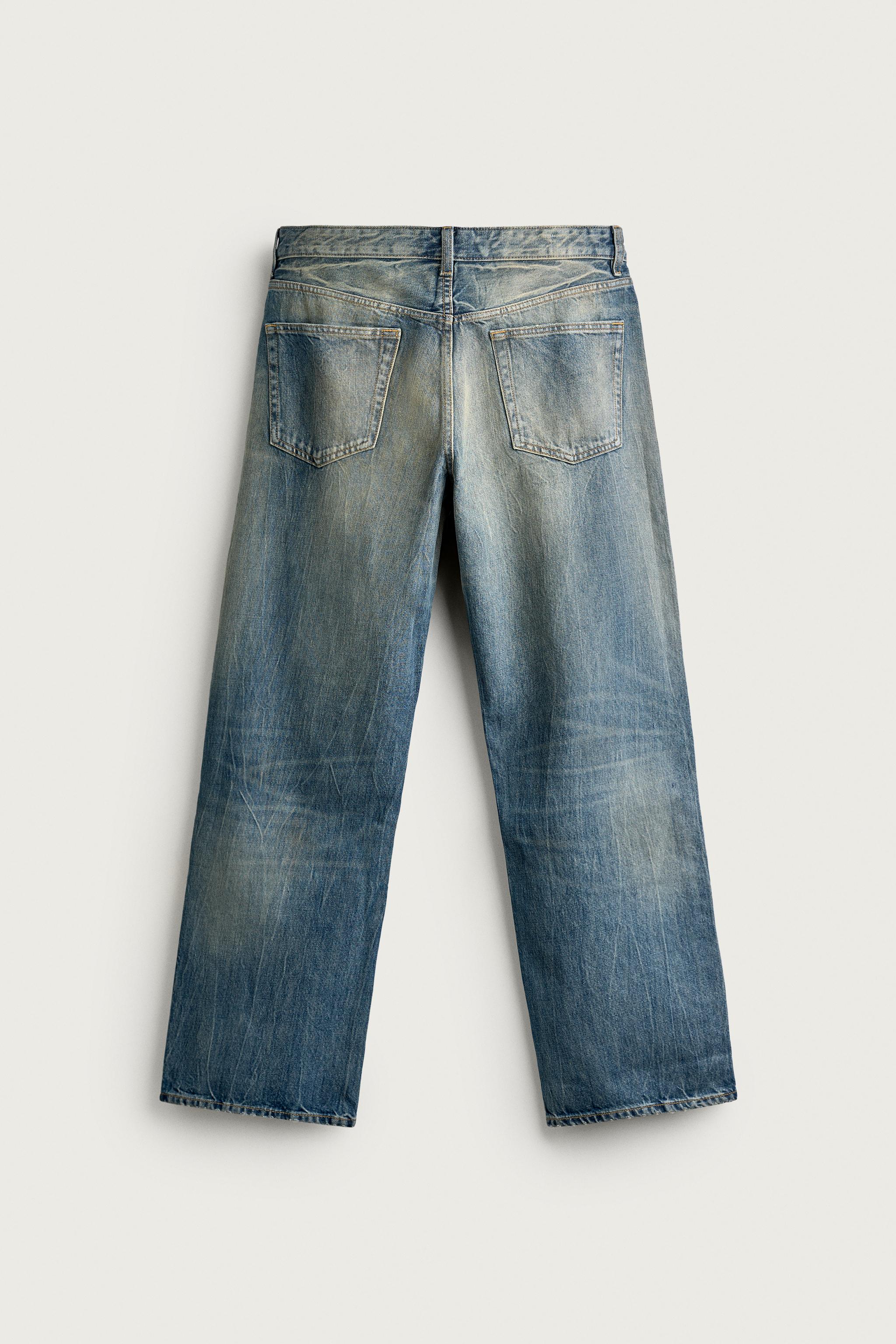 LOOSE FIT JEANS