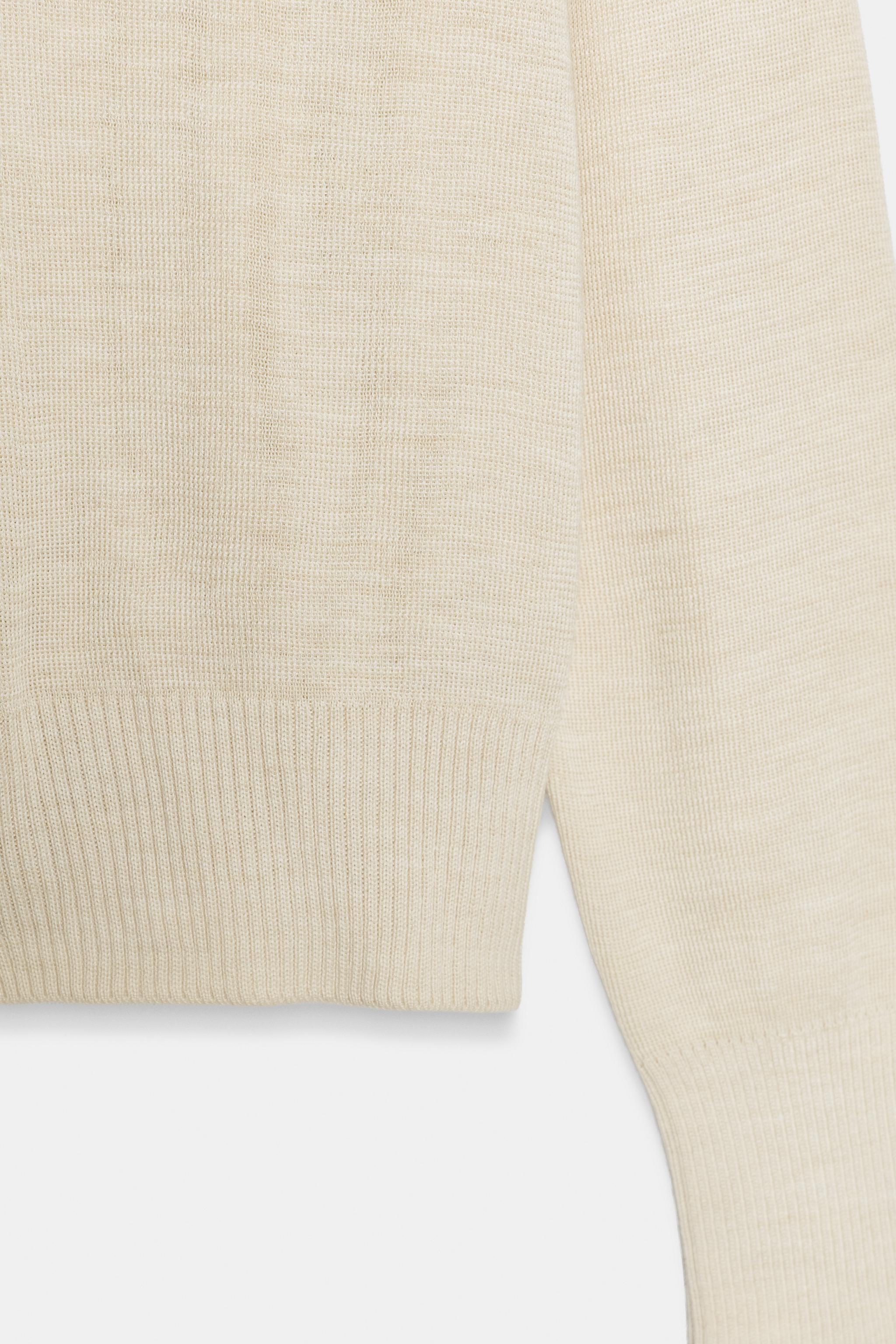 V-NECK CARDIGAN