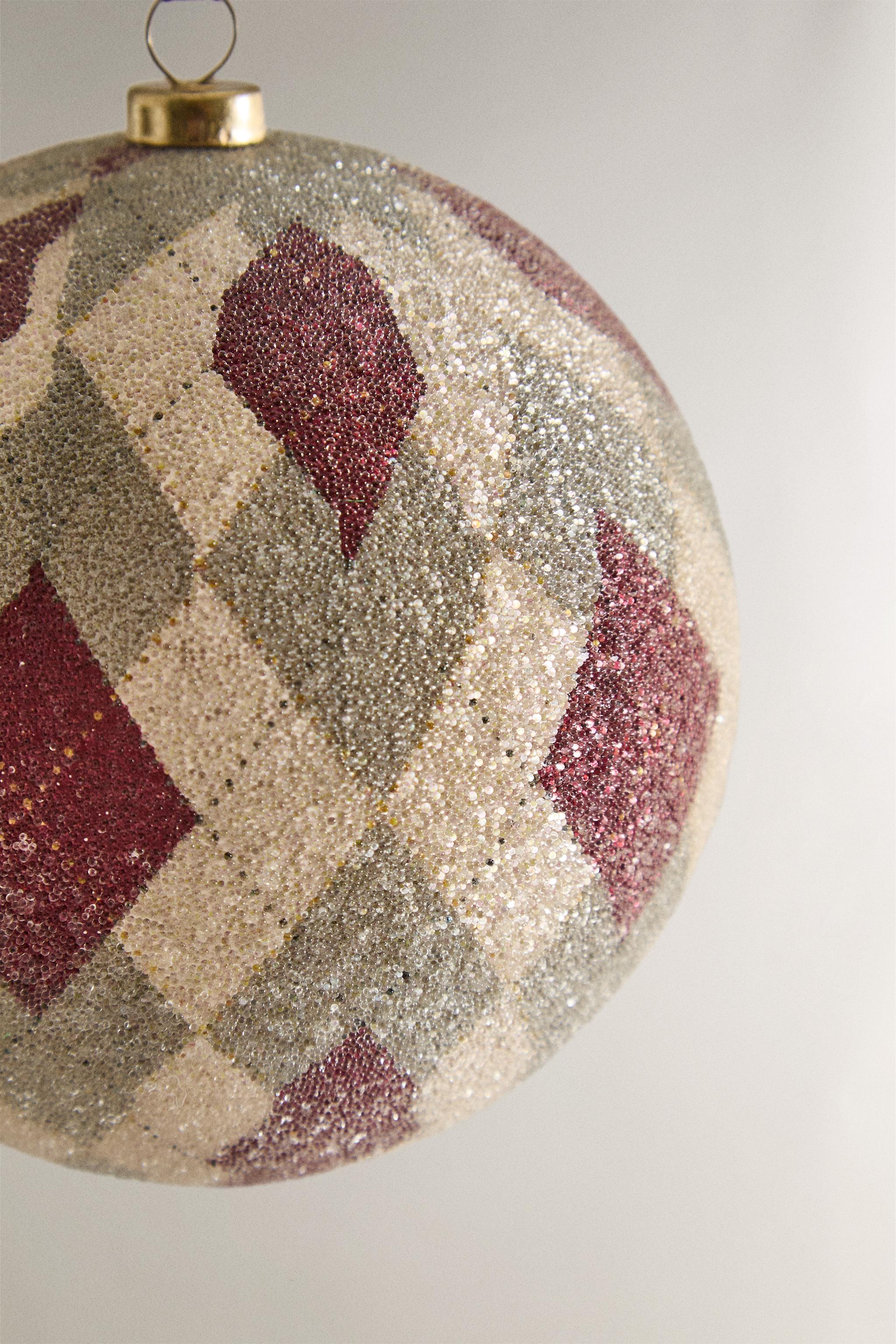 DIAMOND BALL CHRISTMAS TREE ORNAMENT