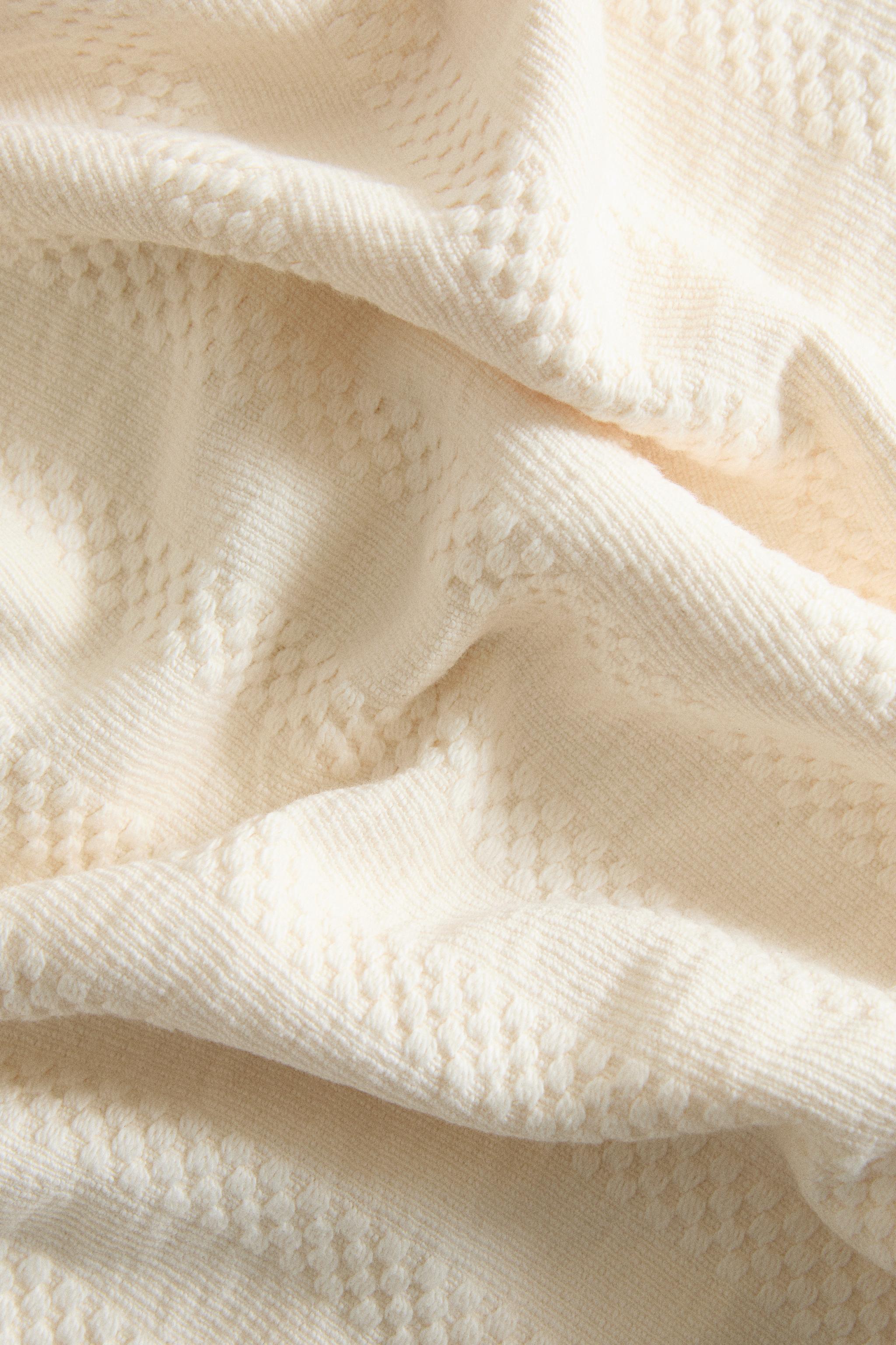 KIDS STRIPED TEXTURED BEDSPREAD