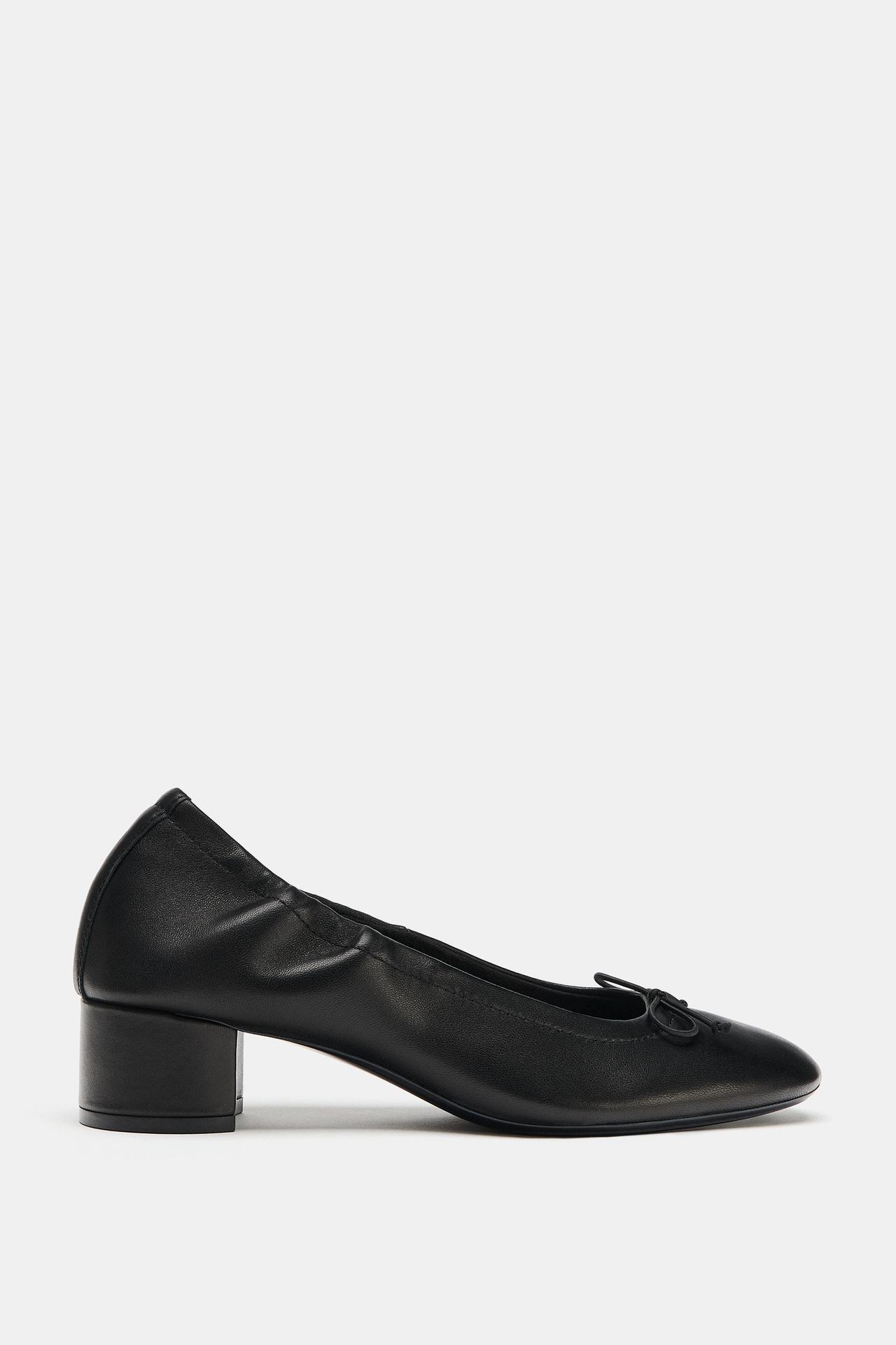 LEATHER HEELED BALLET FLATS — Black