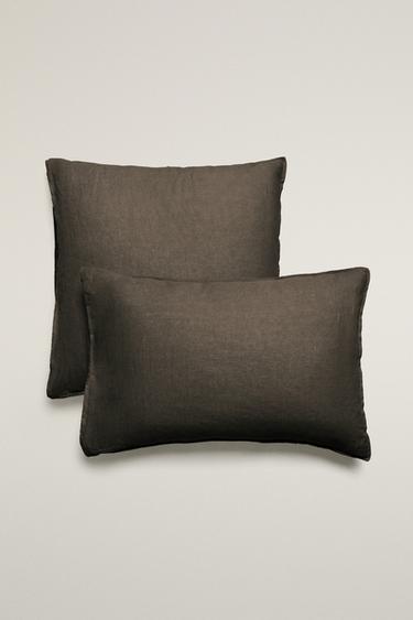 WASHED LINEN PILLOWCASE - Brown / Taupe by Zara
