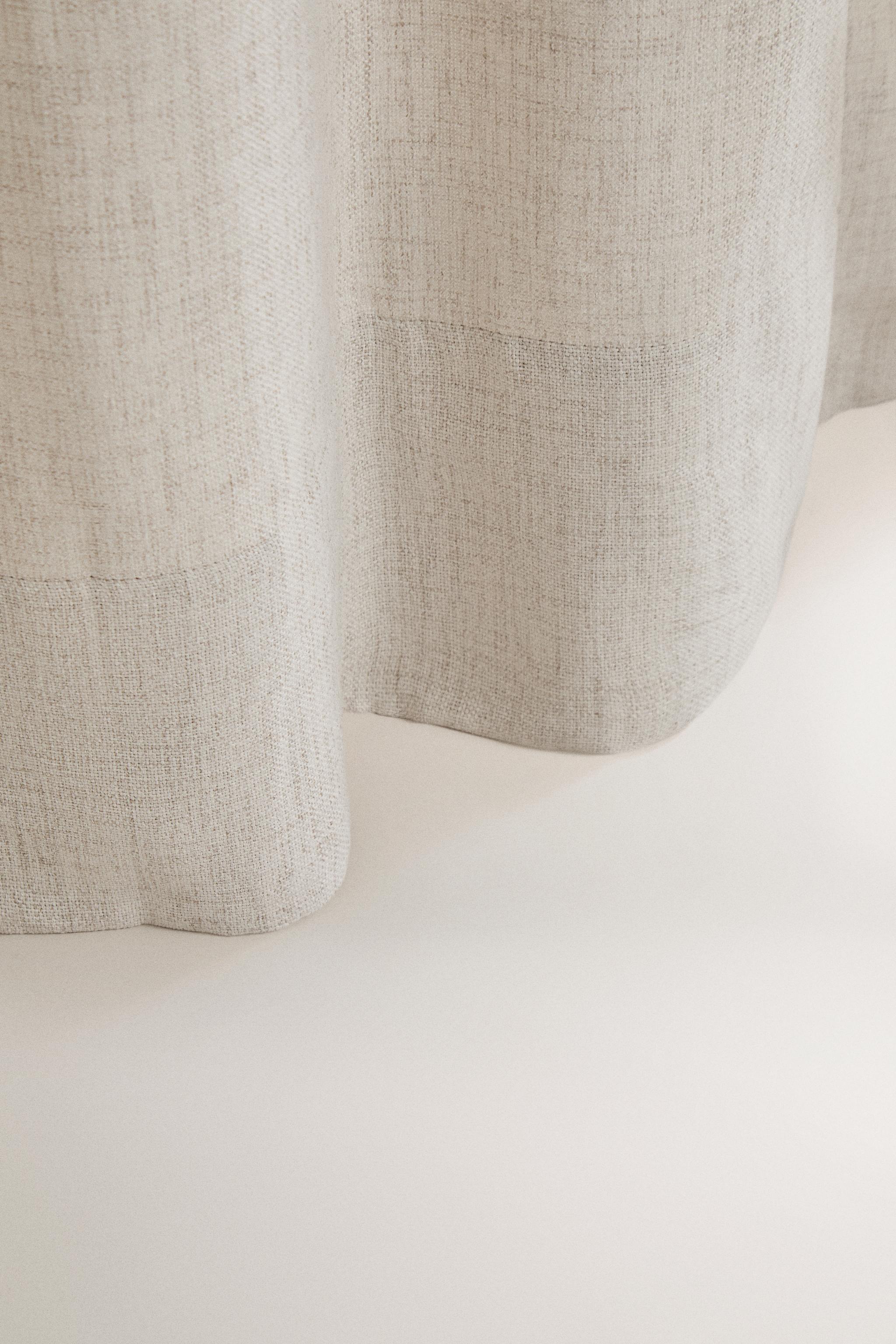 TEXTURED CURTAIN