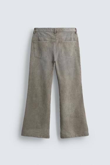 PANTALON FLARE EN VELOURS CÔTELÉ - Gris clair de Zara - Image 7