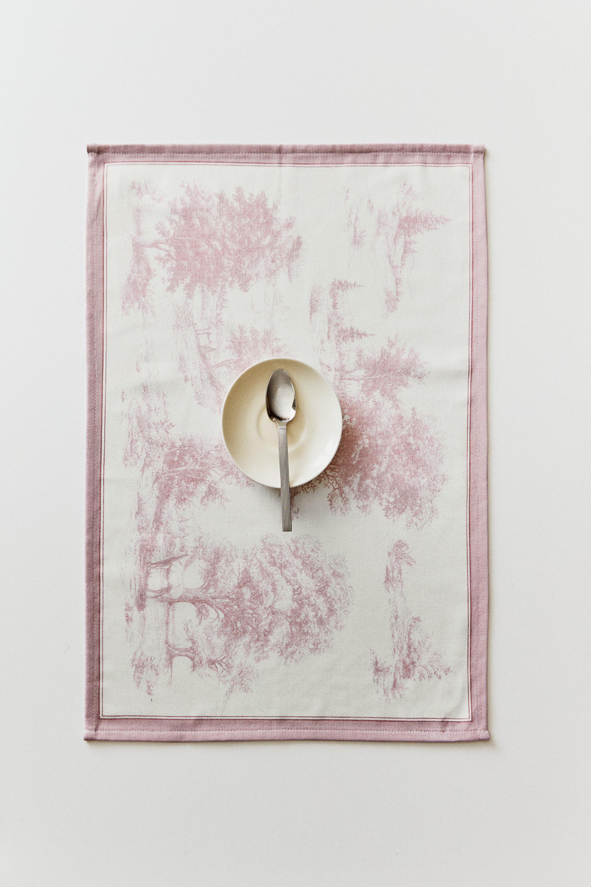 PACK OF TOILE DE JOUY NAPKINS (PACK OF 2) — Pink