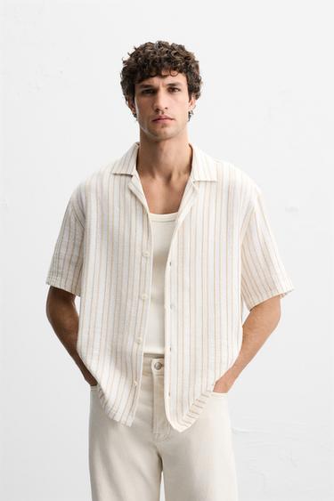 CHEMISE À TEXTURE AVEC RAYURES - Écru / Beige de Zara - Image 1