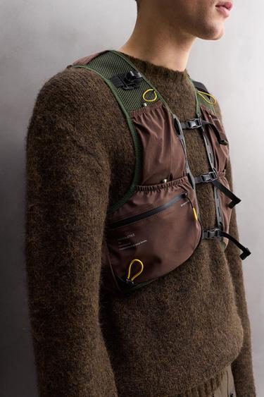 CHALECO DEPORTIVO TÉCNICO - Rojo Burdeos de Zara