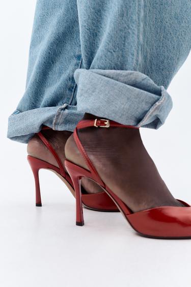 SANDALES À TALON FIN ET BRACELET - Rouge de Zara - Image 2