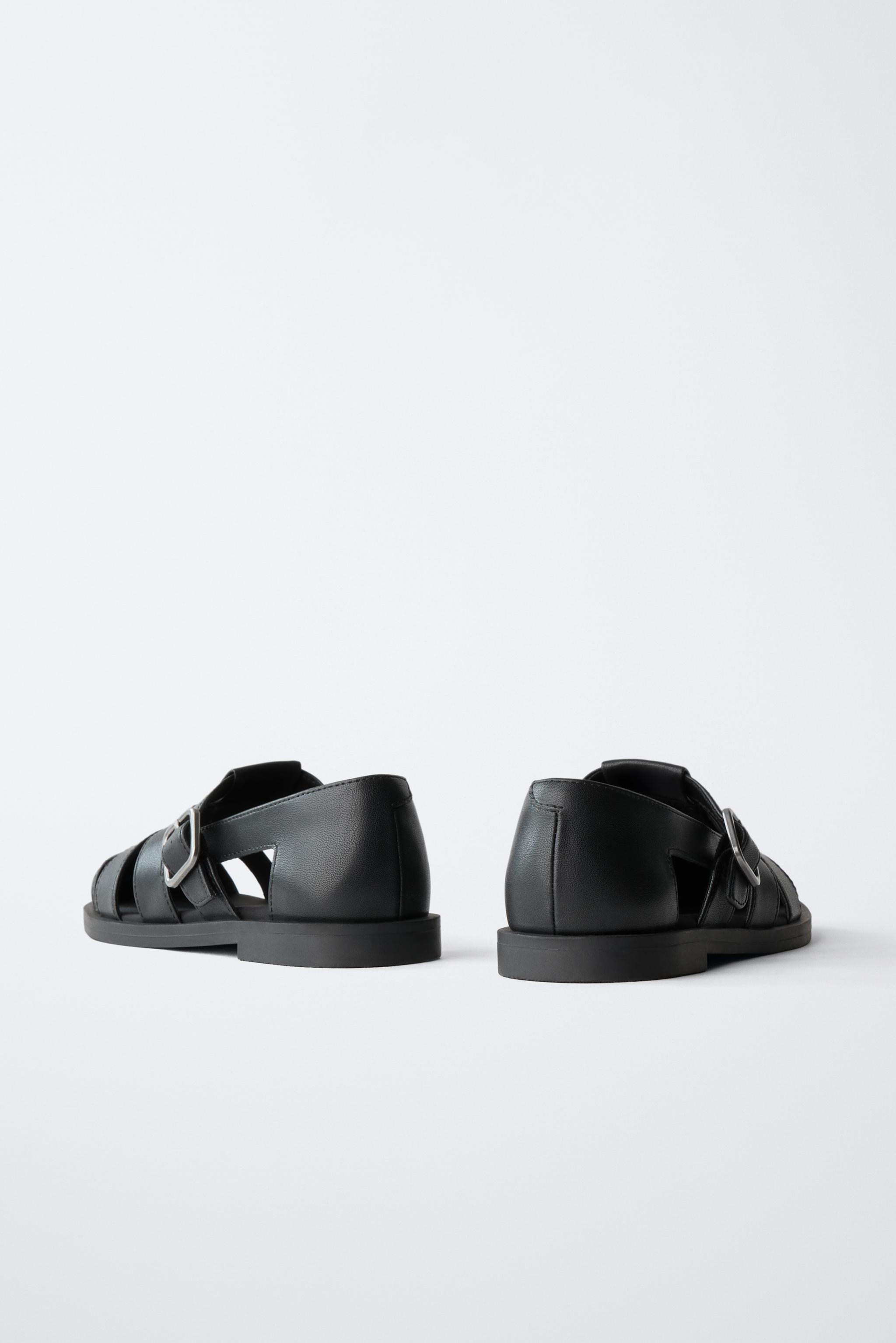 BUCKLED FISHERMAN SANDALS